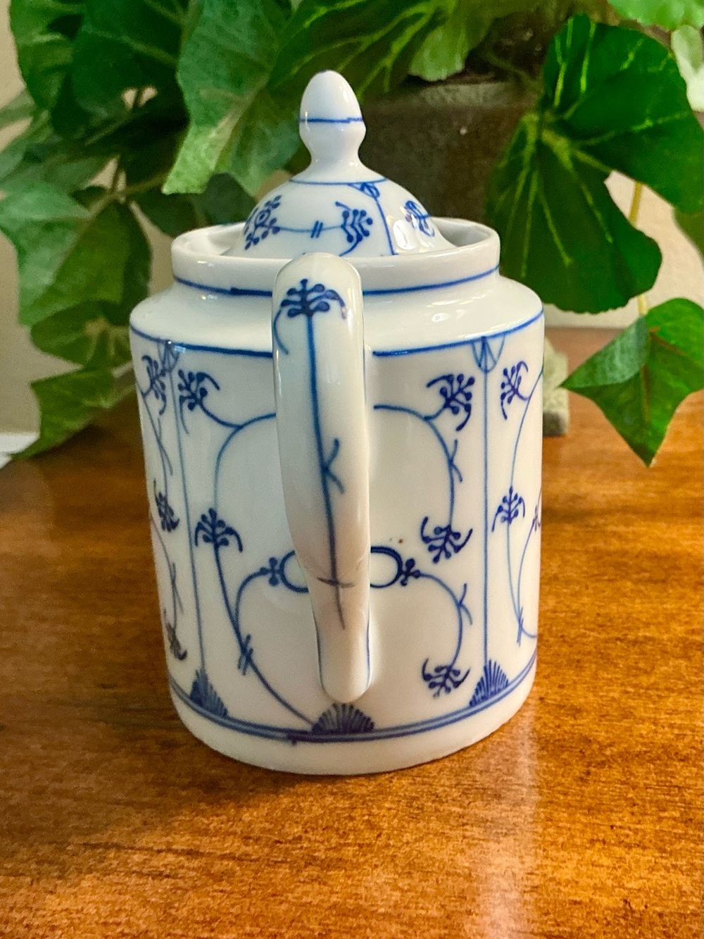 PK Silesia Antique Porcelain Teapot Blue and White Strawflower Pattern. - Picture 5 of 8